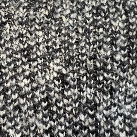 UNIQLO Sweater Jacket Coat Generous Size XS Cozy - Picture 6 of 11